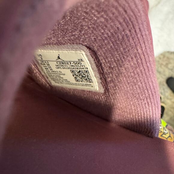 Jordan Nola Purple Slides NWOT Size 7 - Picture 7 of 8